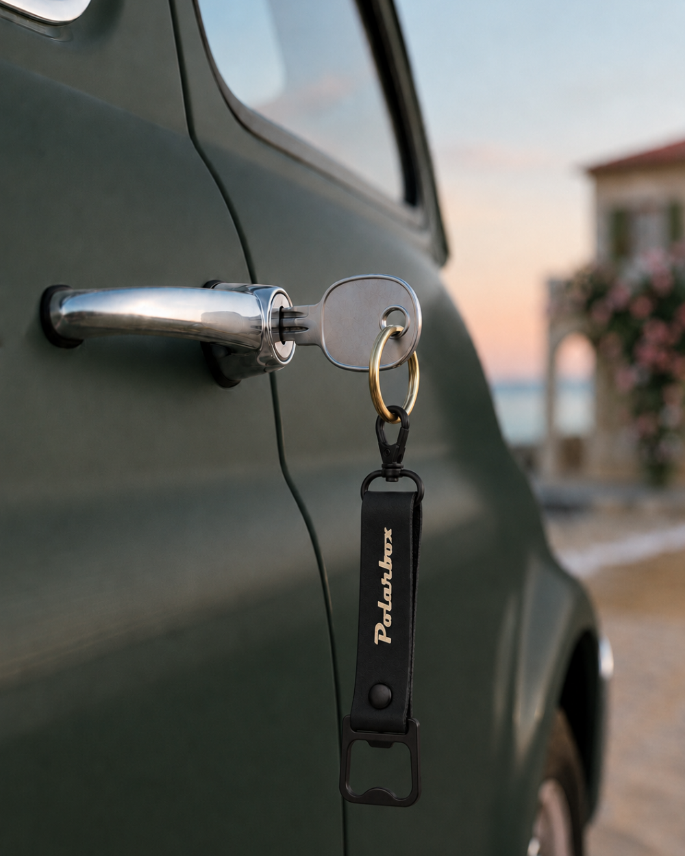 Black Keychain Bottle-Opener | Polarbox